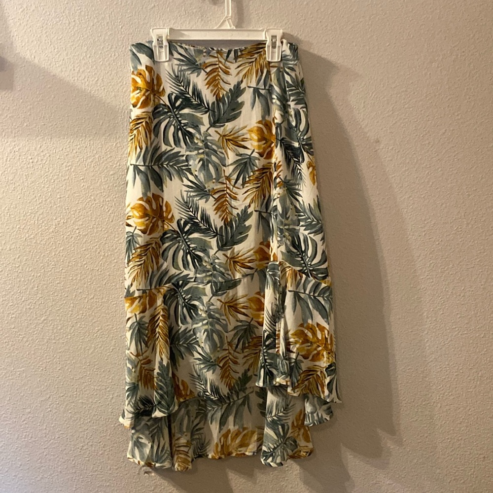 Ember floral high low skirt size medium